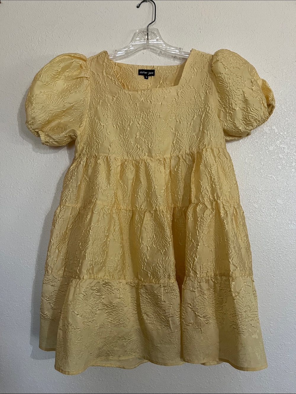 Sister Jane size Small yellow dress💛☺️